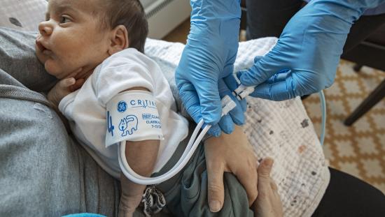 Neonatal patient with a cuff