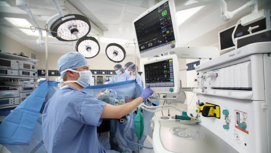 Anestehesiologists in the OR